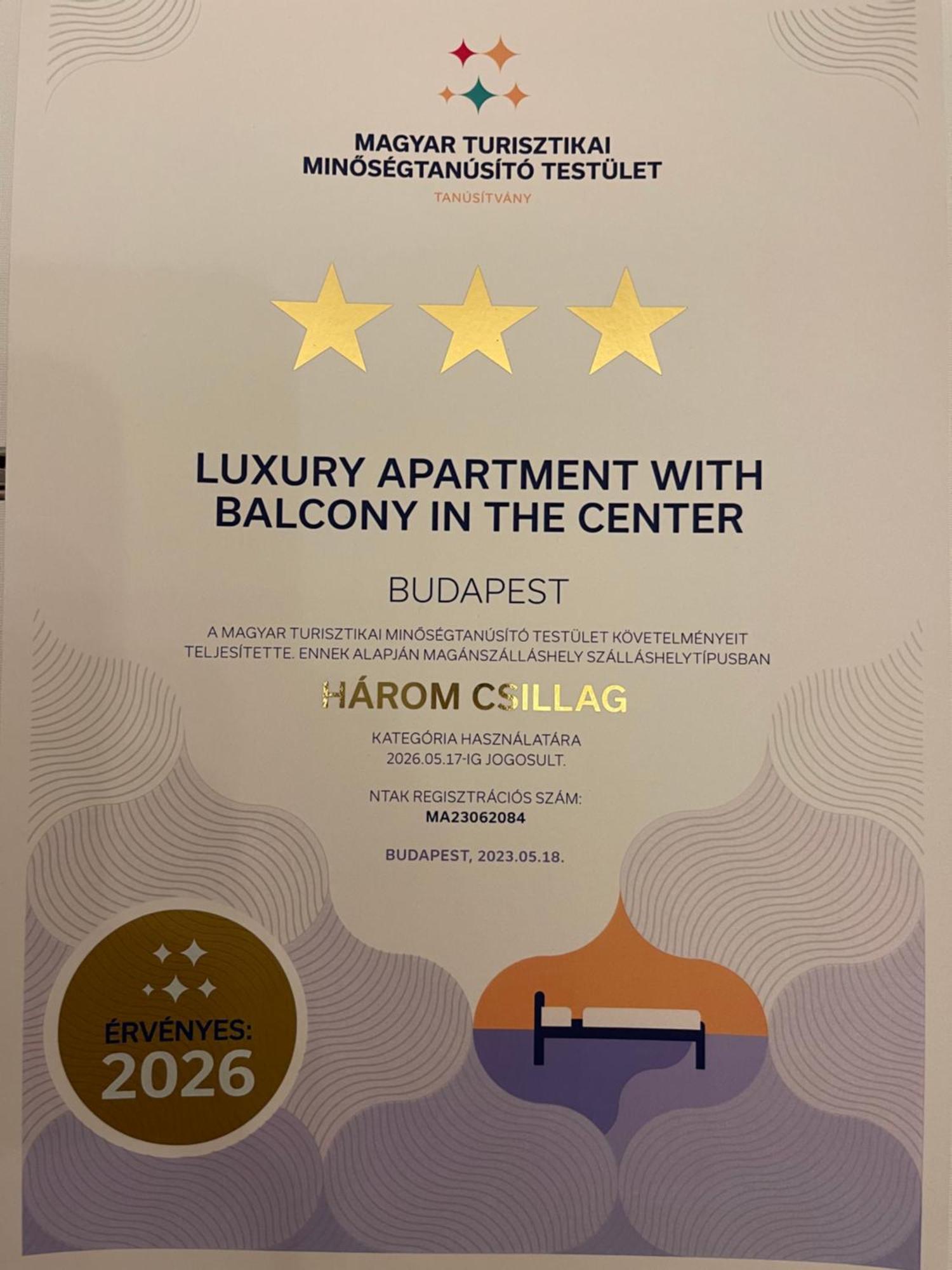 Luxury Apartment With Free Garage And Balcony In The Center Boedapest Buitenkant foto